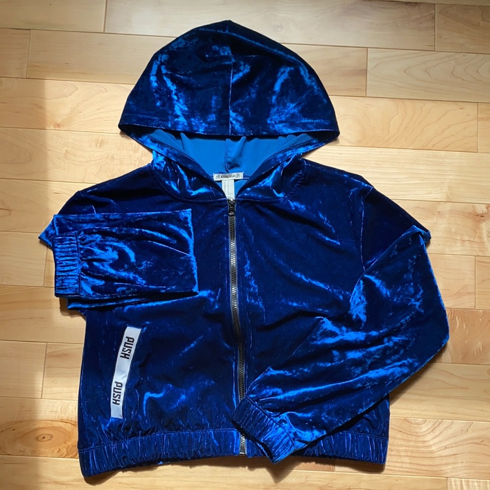 Cropped blue velvet zip up jacket